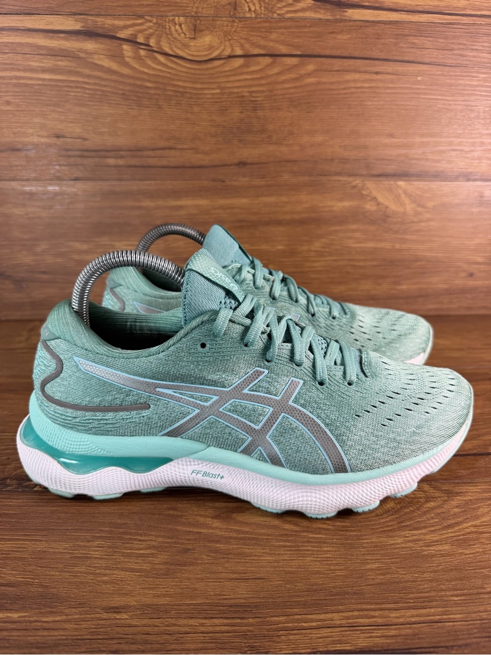 Asics Gel Nimbus 24 Women's Athletic Running Shoes Sneakers Size 8.5 Blue